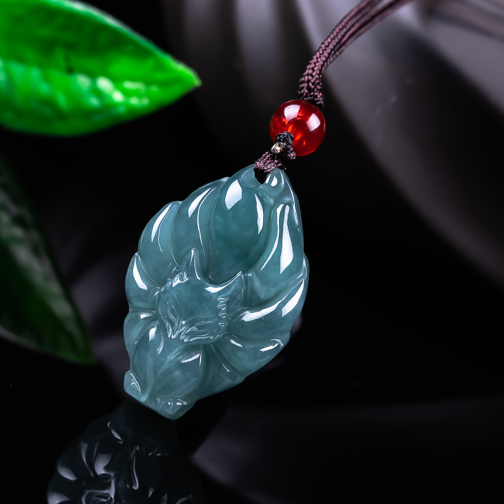 Women'S Vintage Accessories - Natural Burmese Jadeite Fox Pendant Necklace
