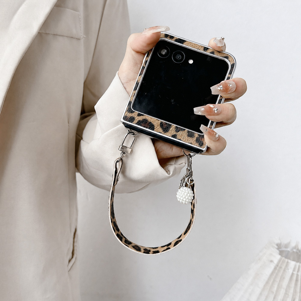 Leopard Print Folding Flip Pho - огляд і ціна Women'S Vintage Accessories
