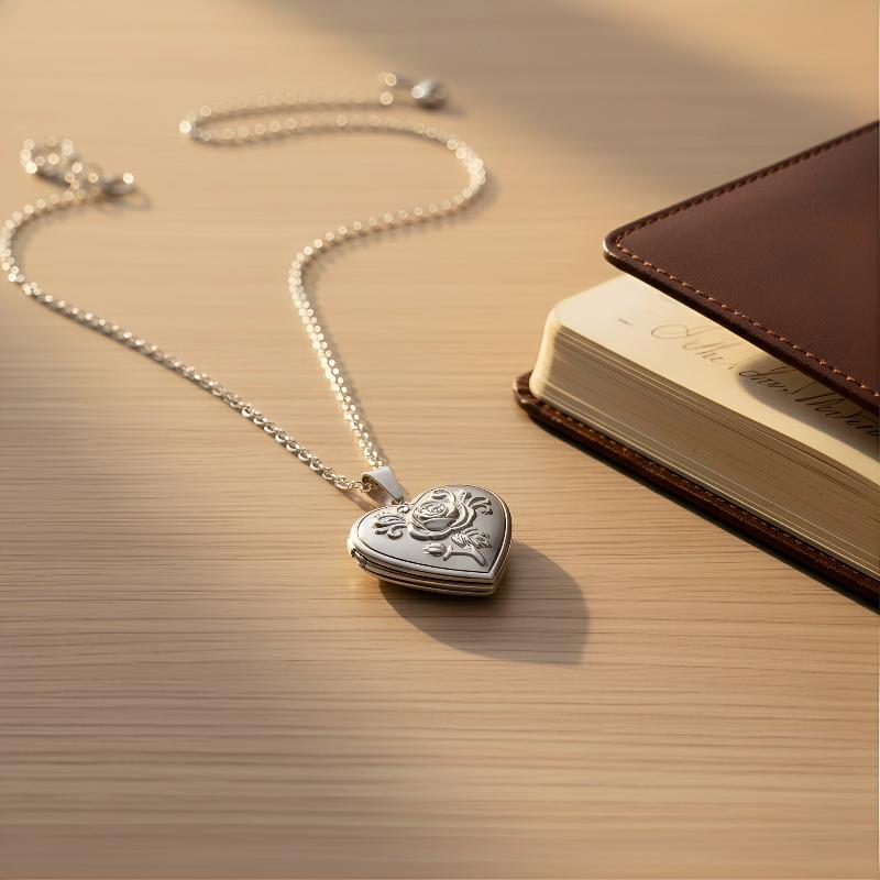 Gothic Vintage Heart Necklace  - огляд і ціна Women'S Accessories Gift Ideas