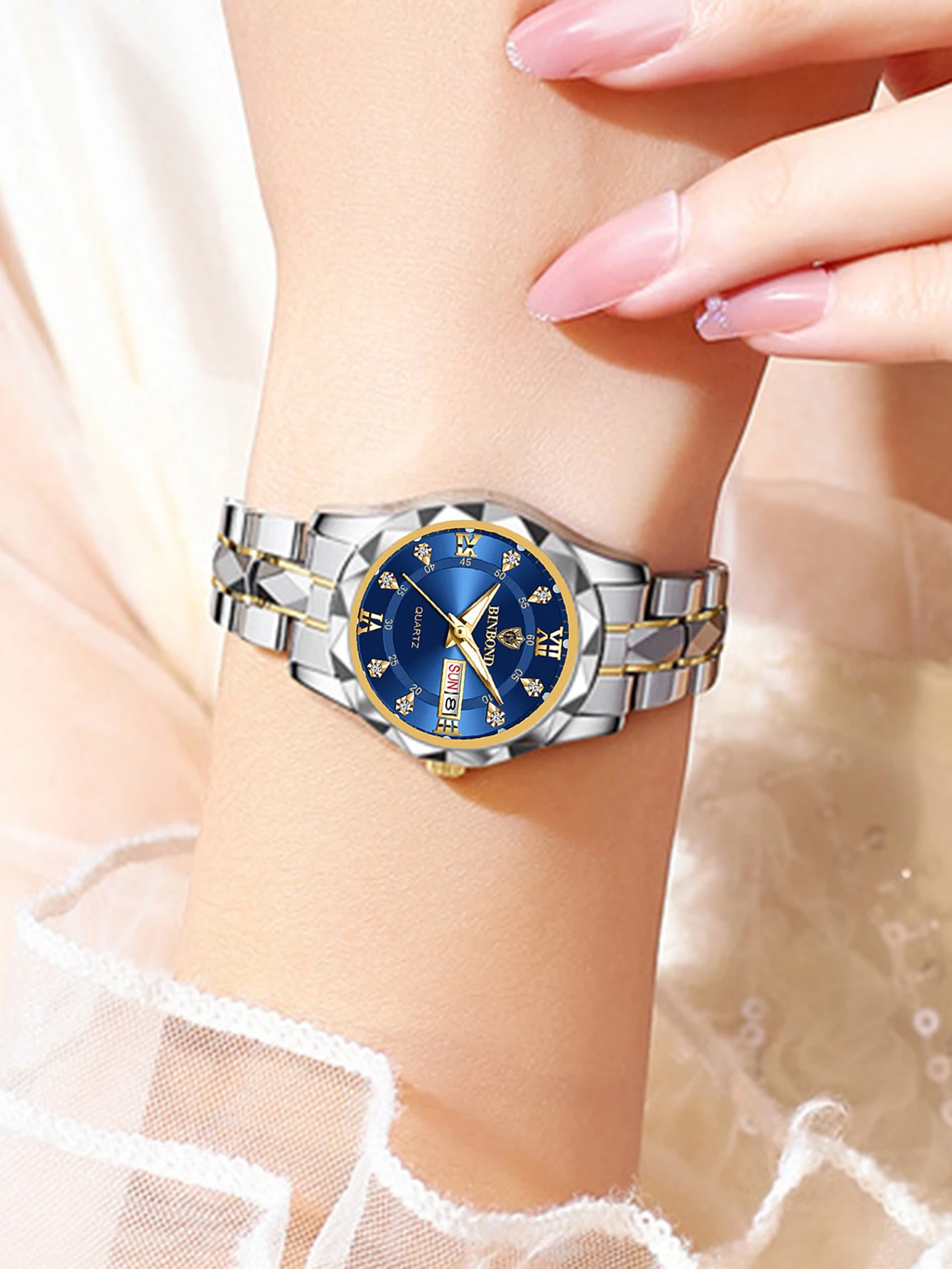 BINBOND 2pcs/Set Couple Watche - огляд і ціна Women Accessories Display